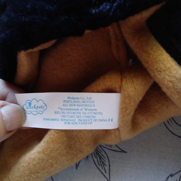 WISH PETS Fuzzy Hat with built in Scarf & Mittens - Picture 4 of 7